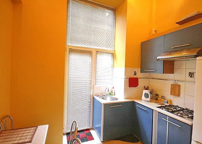 公园和歌剧院公寓 利沃夫